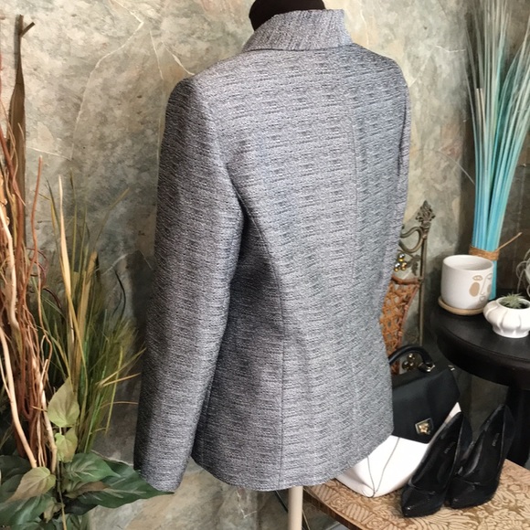 Tahari 🌹 stunning suit jacket coat blazer. - Picture 8 of 12